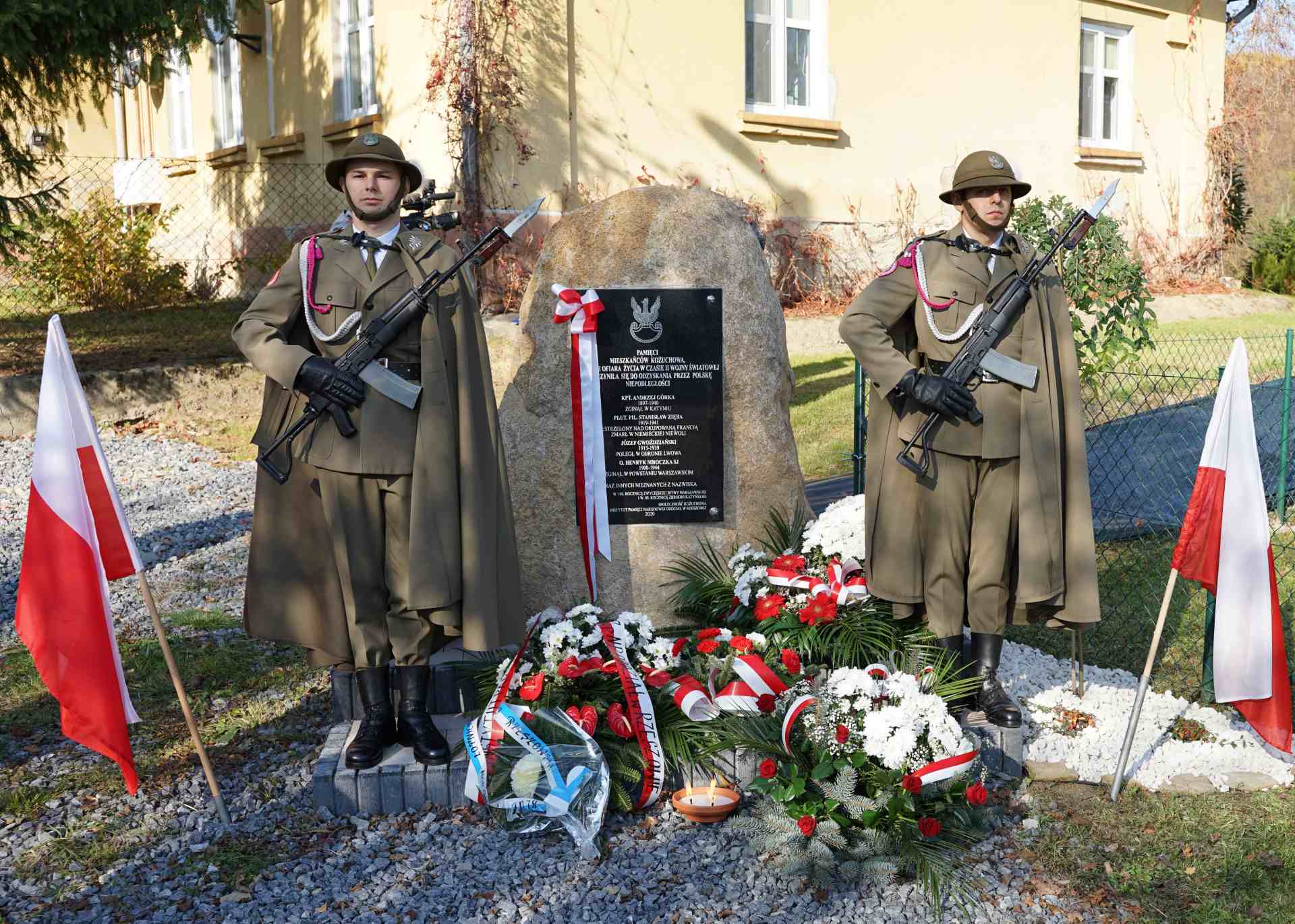 Odsłonięcie i poświęcenie tablicy pamięci mieszkańców Kożuchowa poległych w czasie II wojny światowej